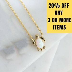 NWOT Gold Triplet Opal Turtle Necklace